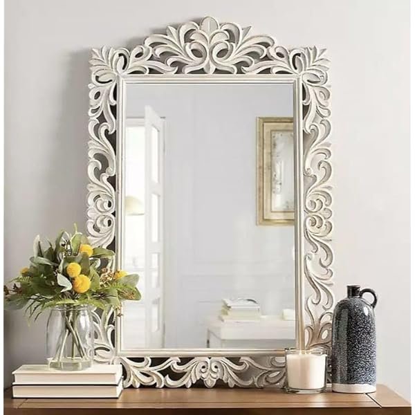 Custom mirror framing services in Al Quoz Dubai for decorative wall mirrors, bathroom mirrors and luxury interiors by Infinity Art & Frames